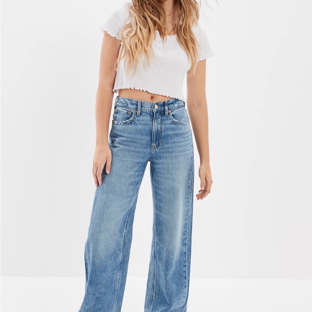 AE Super High-Waisted Baggy Wide-Leg Jean